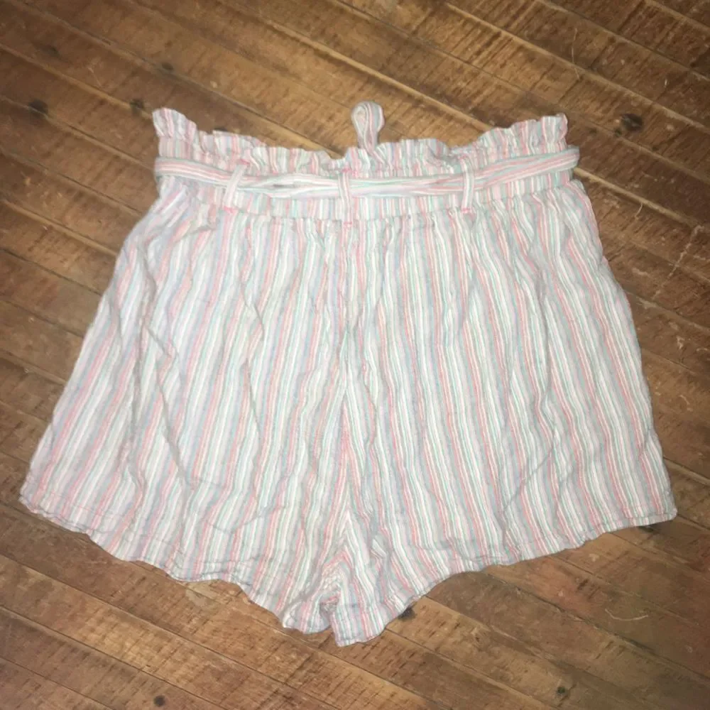 American Eagle M striped paper bag raw string shorts
